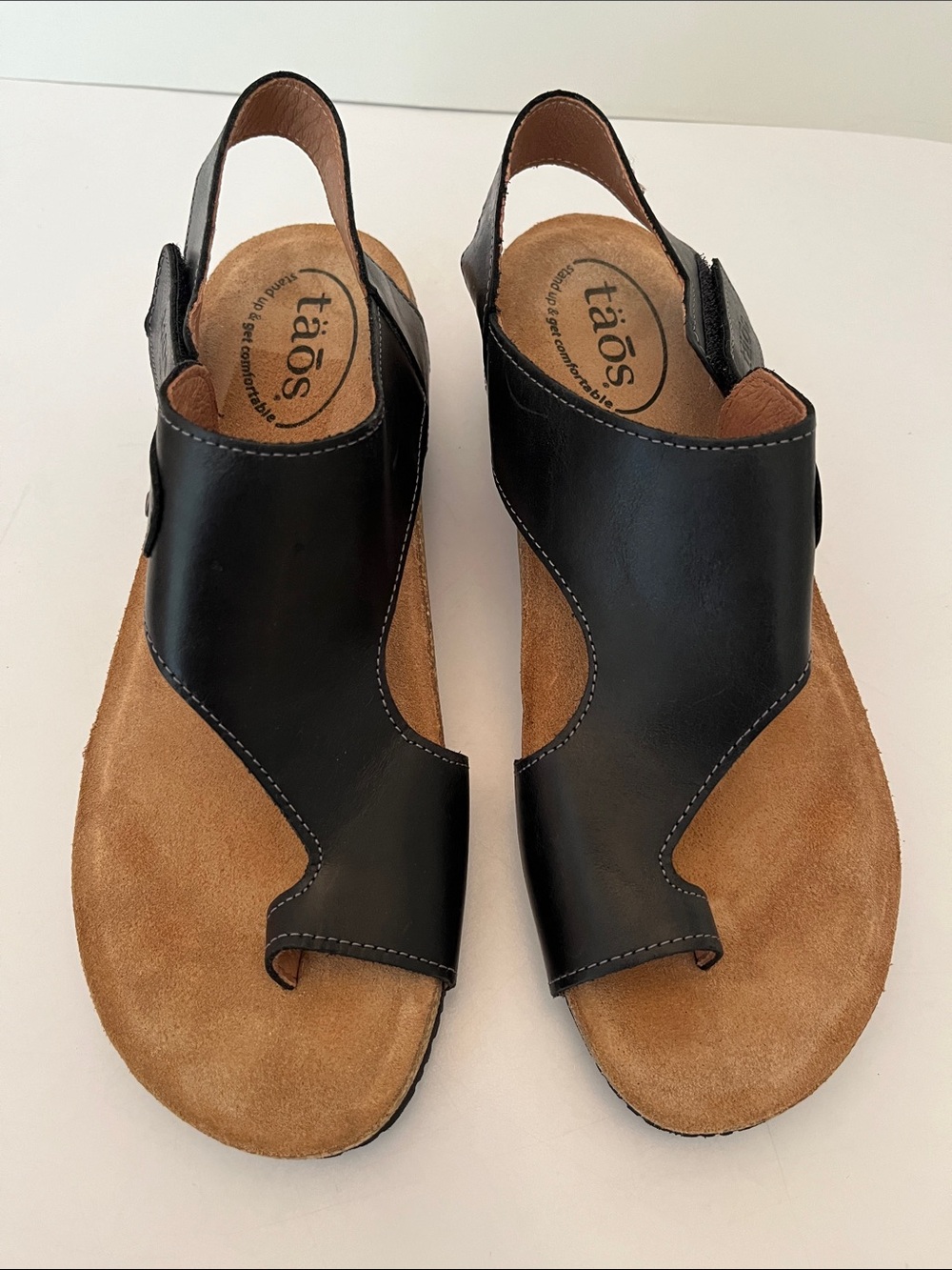 Taos Fame Sandals, black leather, size 40 or US 9-9.5, arch support